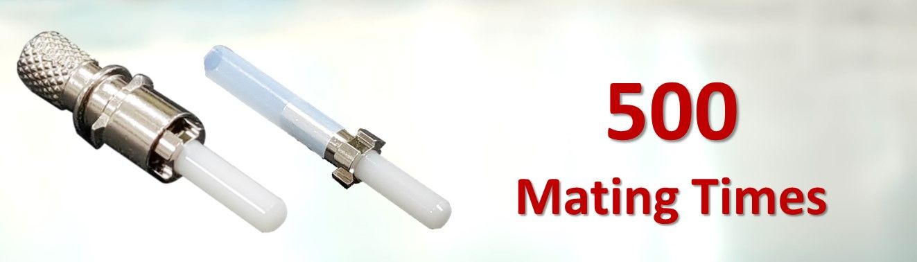 En keramisk hylsa av fiberpatchkabel